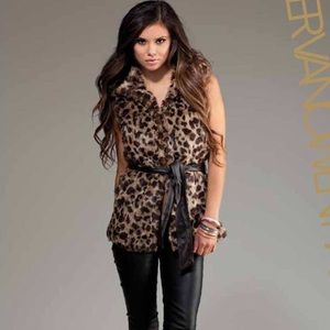 Vanowen Leopard Faux Fur Vest